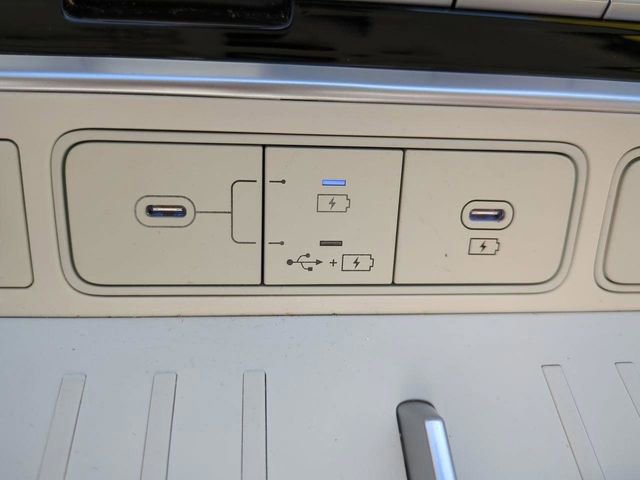 Certified 2025 Hyundai Santa Fe Calligraphy FWD image 25