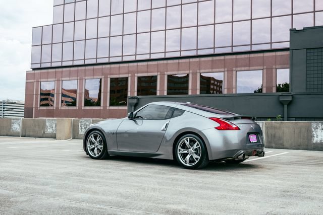 Used 2009 Nissan 370Z Touring RWD image 41