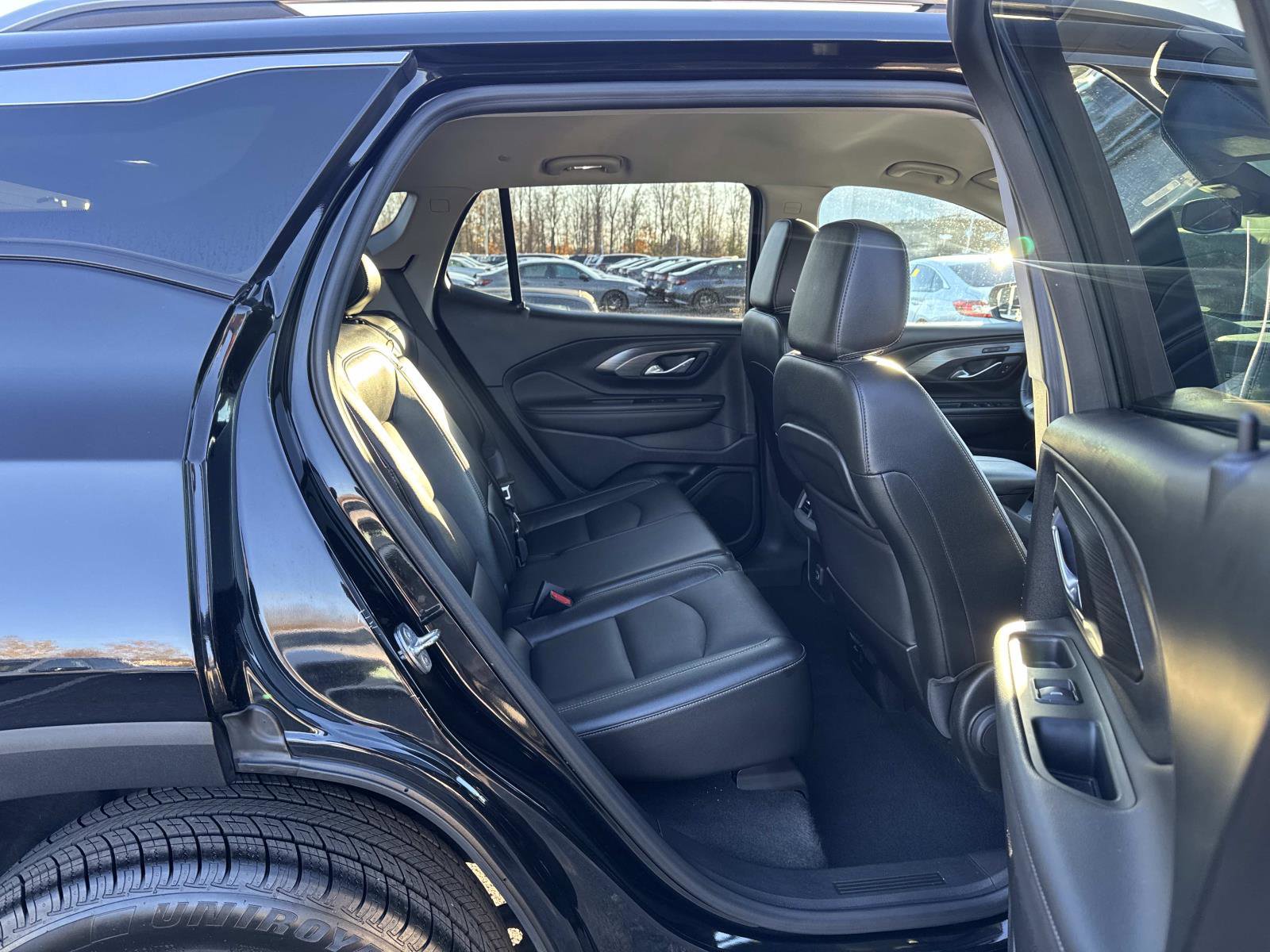 Used 2023 GMC Terrain SLT image 15