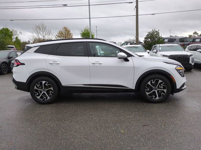 Used 2025 Kia Sportage EX w/ Premium Package image 4