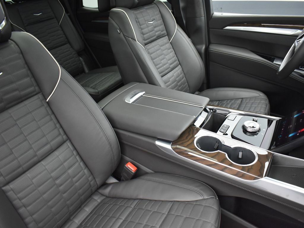 Certified 2026 Cadillac Escalade Platinum Sport w/ LPO, ONYX Package image 39