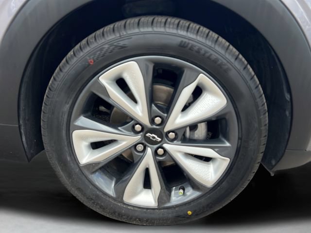 Used 2022 Chevrolet Bolt EUV LT w/ Convenience Package FWD image 30