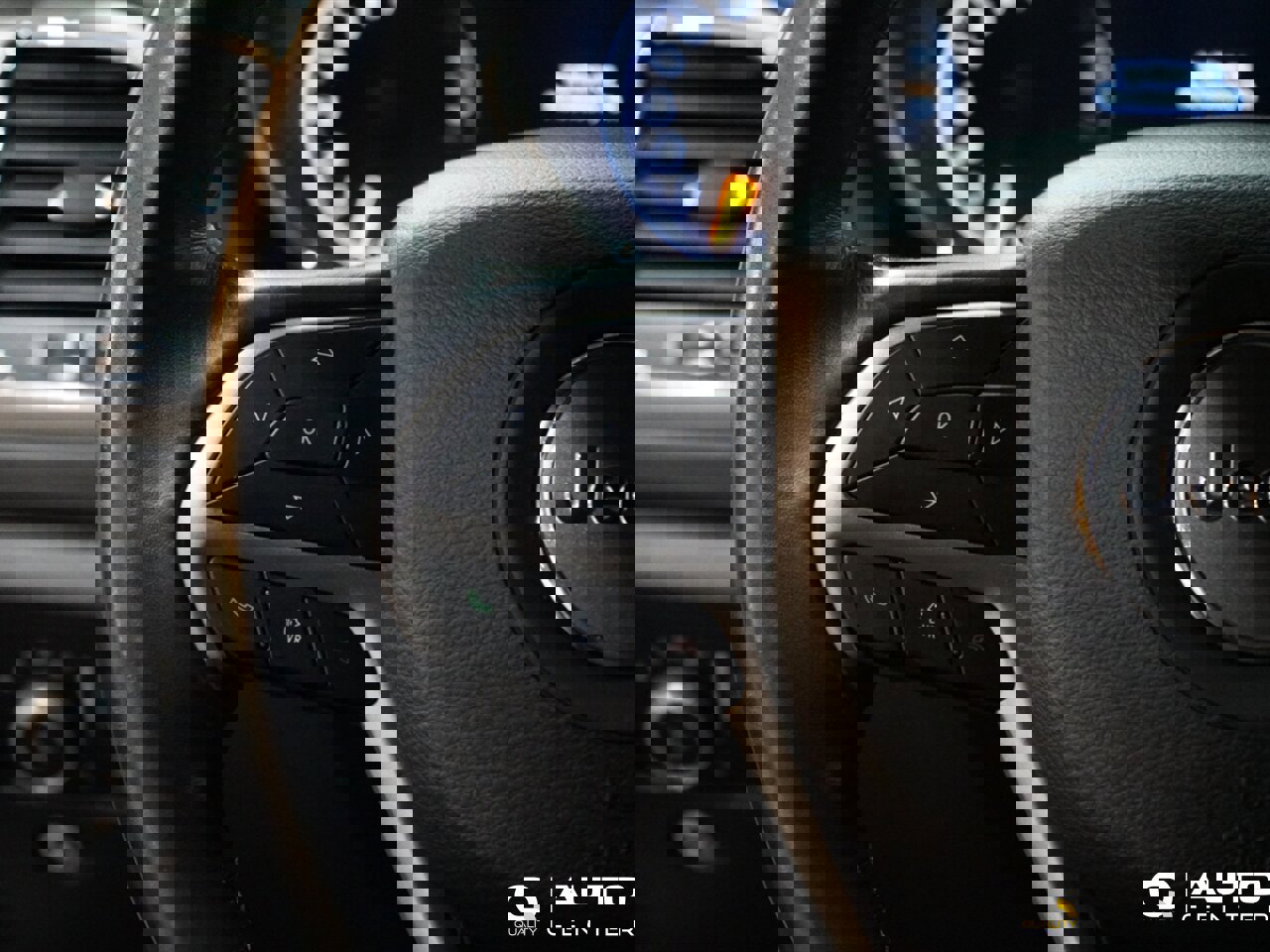 Used 2020 Jeep Grand Cherokee Laredo image 14