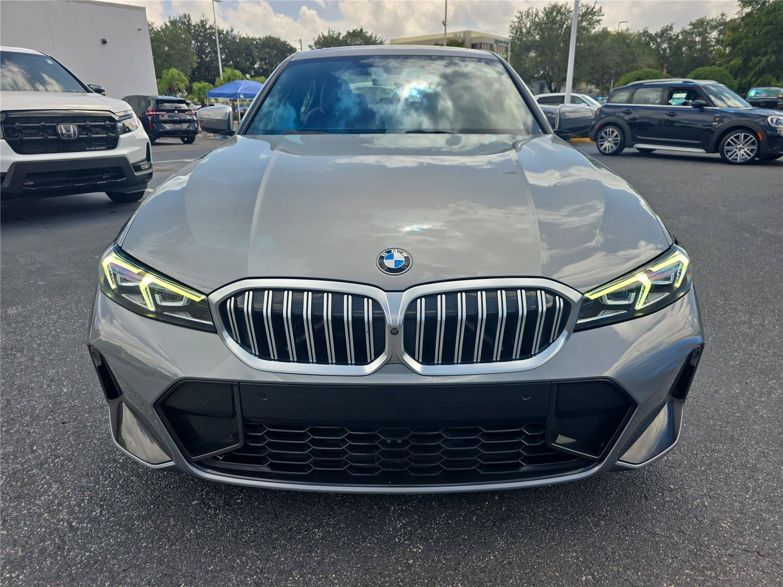 Certified 2023 BMW 330i Sedan w/ M Sport Package RWD image 6