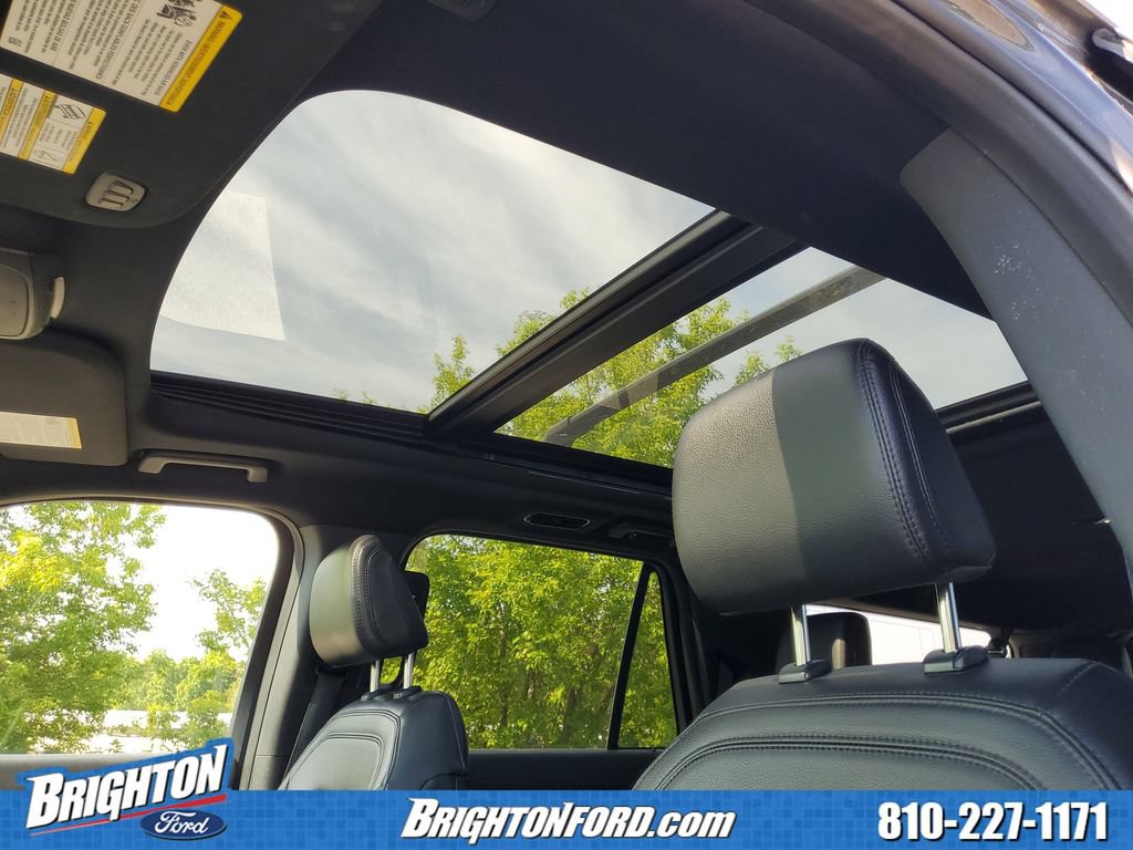 Used 2021 Ford Expedition Max Limited AWD/4WD image 12