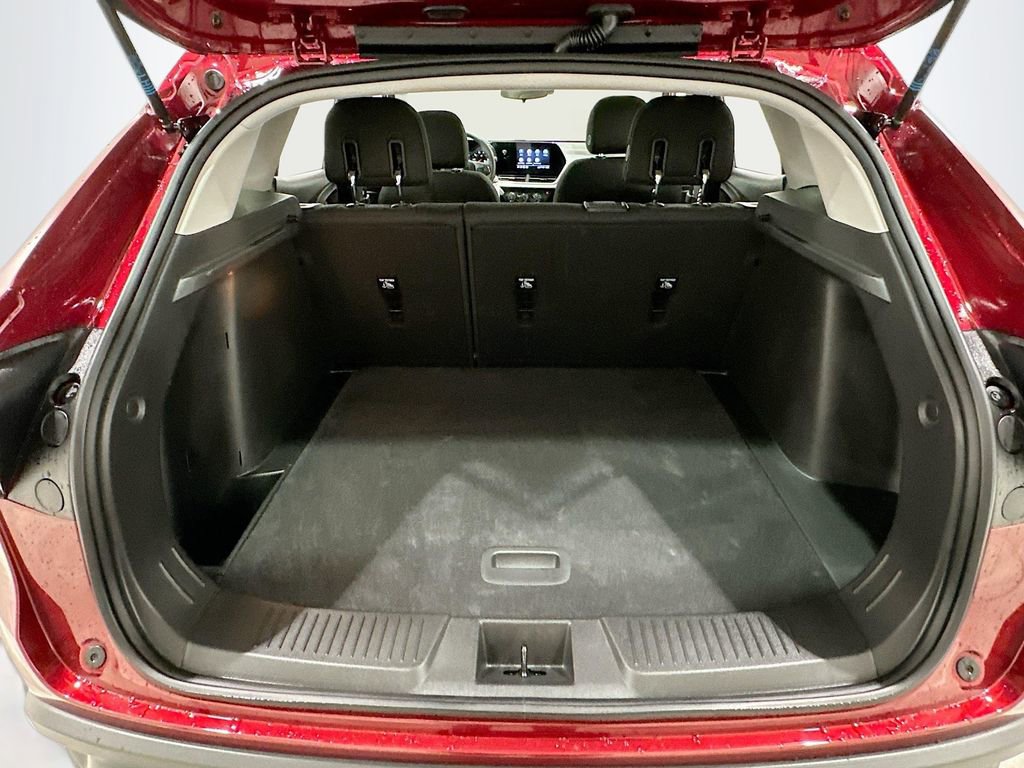 Used 2025 Chevrolet Trax LS image 26