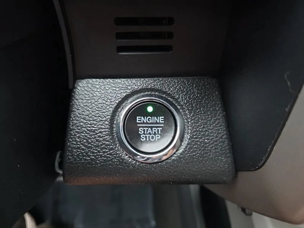 Used 2020 Ford F150 Lariat w/ Equipment Group 502A Luxury AWD/4WD image 36