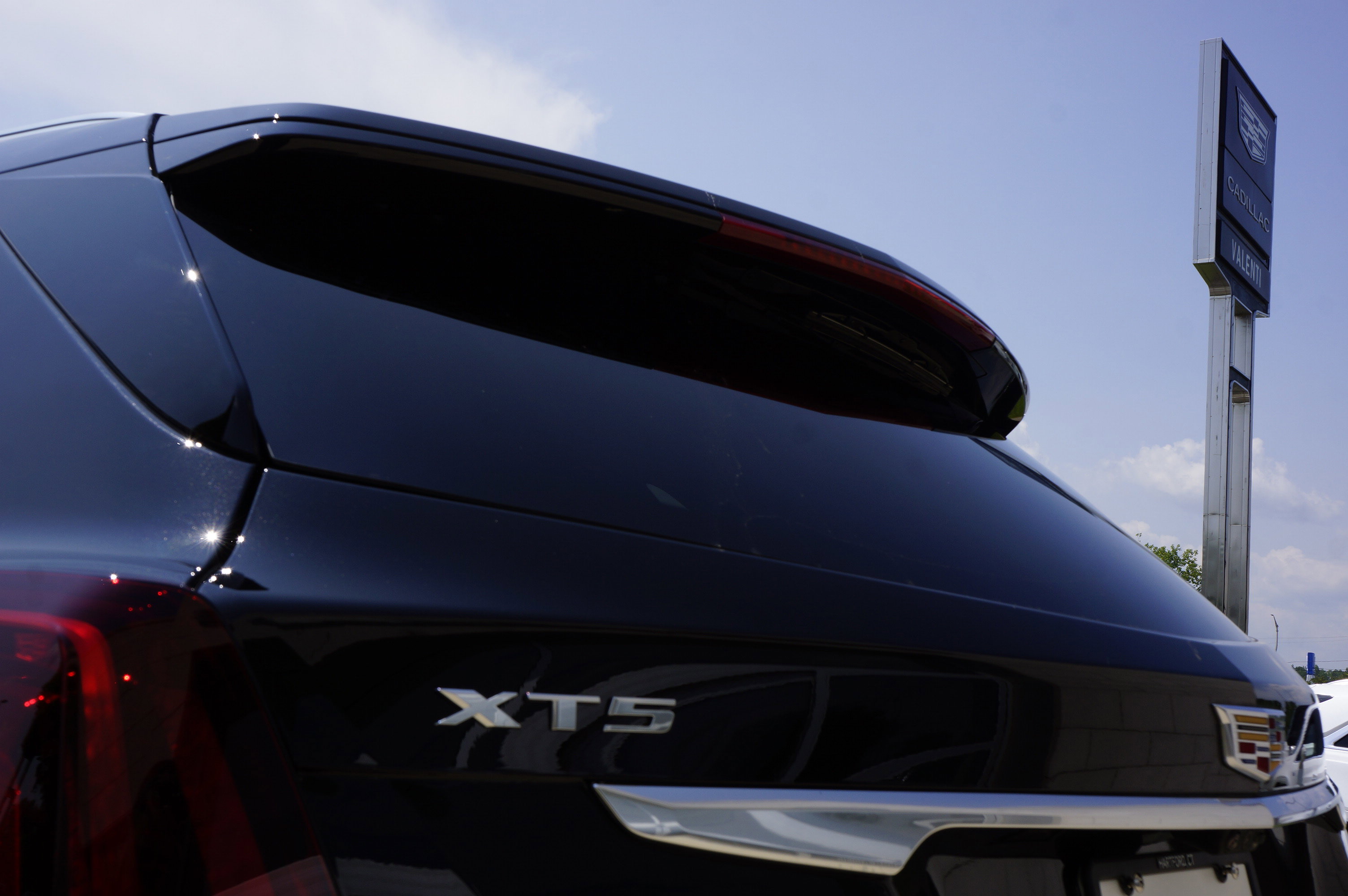 Used 2025 Cadillac XT5 Premium Luxury w/ Technology Package image 20