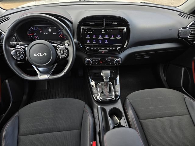 Used 2022 Kia Soul Turbo FWD image 13