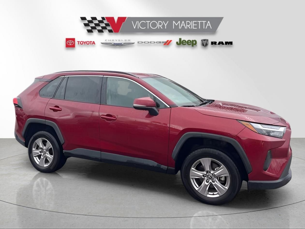 Used 2025 Toyota RAV4 XLE image 1