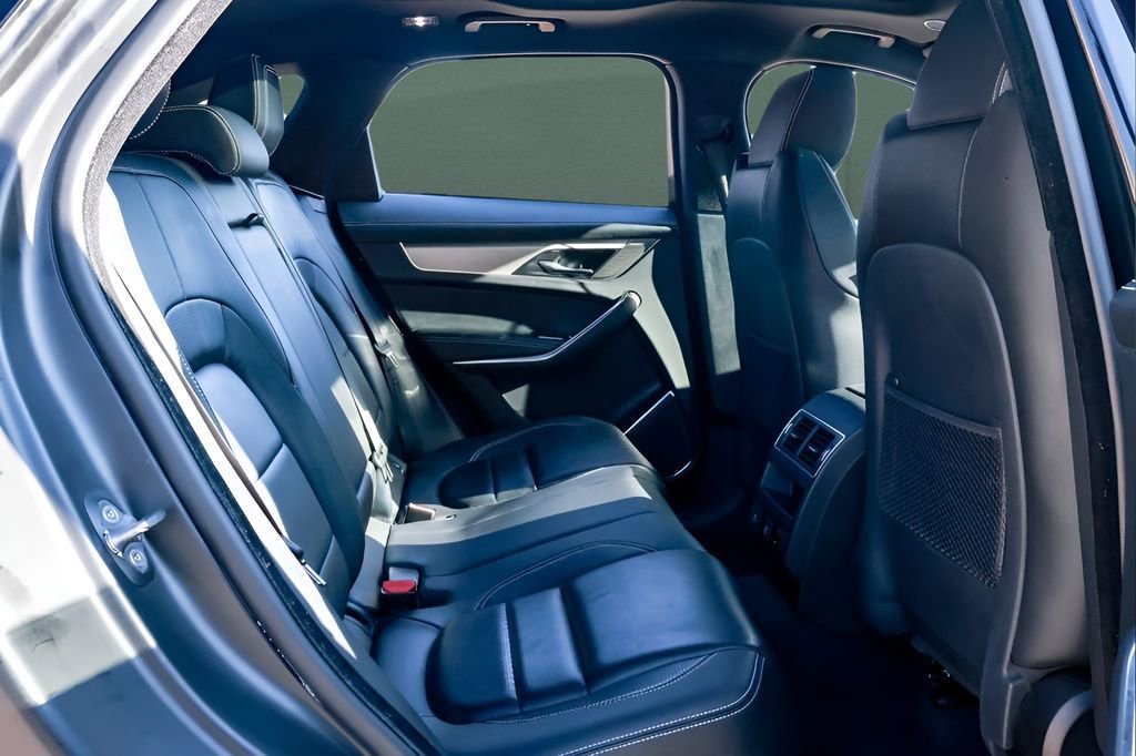 Used 2024 Jaguar F-PACE R-Dynamic S image 20