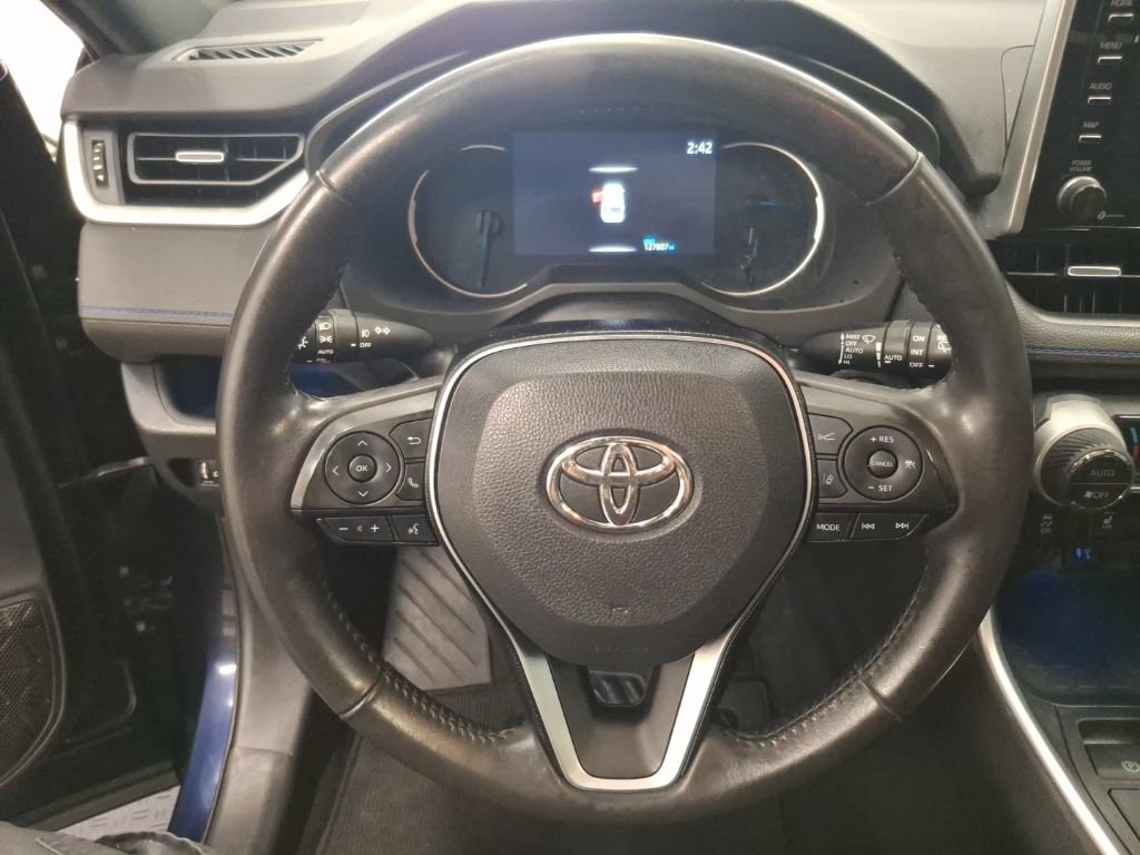 Used 2019 Toyota RAV4 XSE w/ XSE Weather Package AWD/4WD image 19