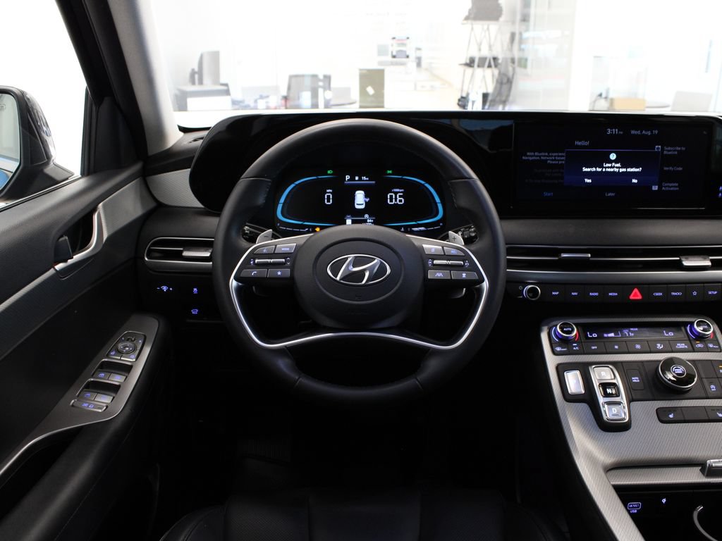 Used 2023 Hyundai Palisade SEL FWD image 19