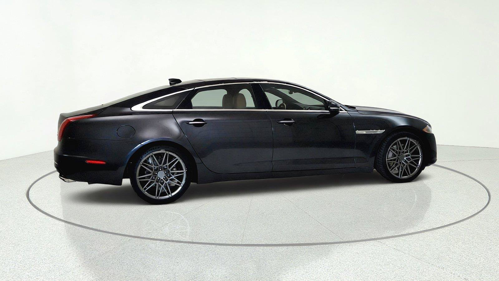 Used 2016 Jaguar XJ L Portfolio AWD/4WD image 7
