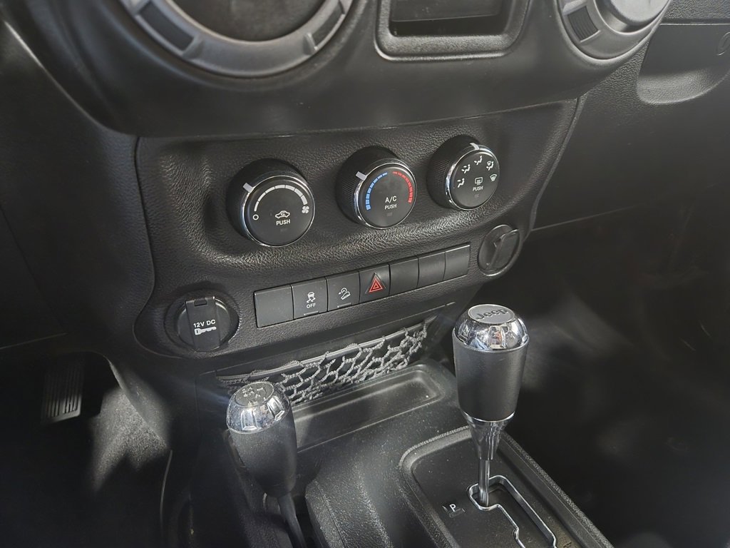 Used 2017 Jeep Wrangler Unlimited Sport w/ Connectivity Group image 22