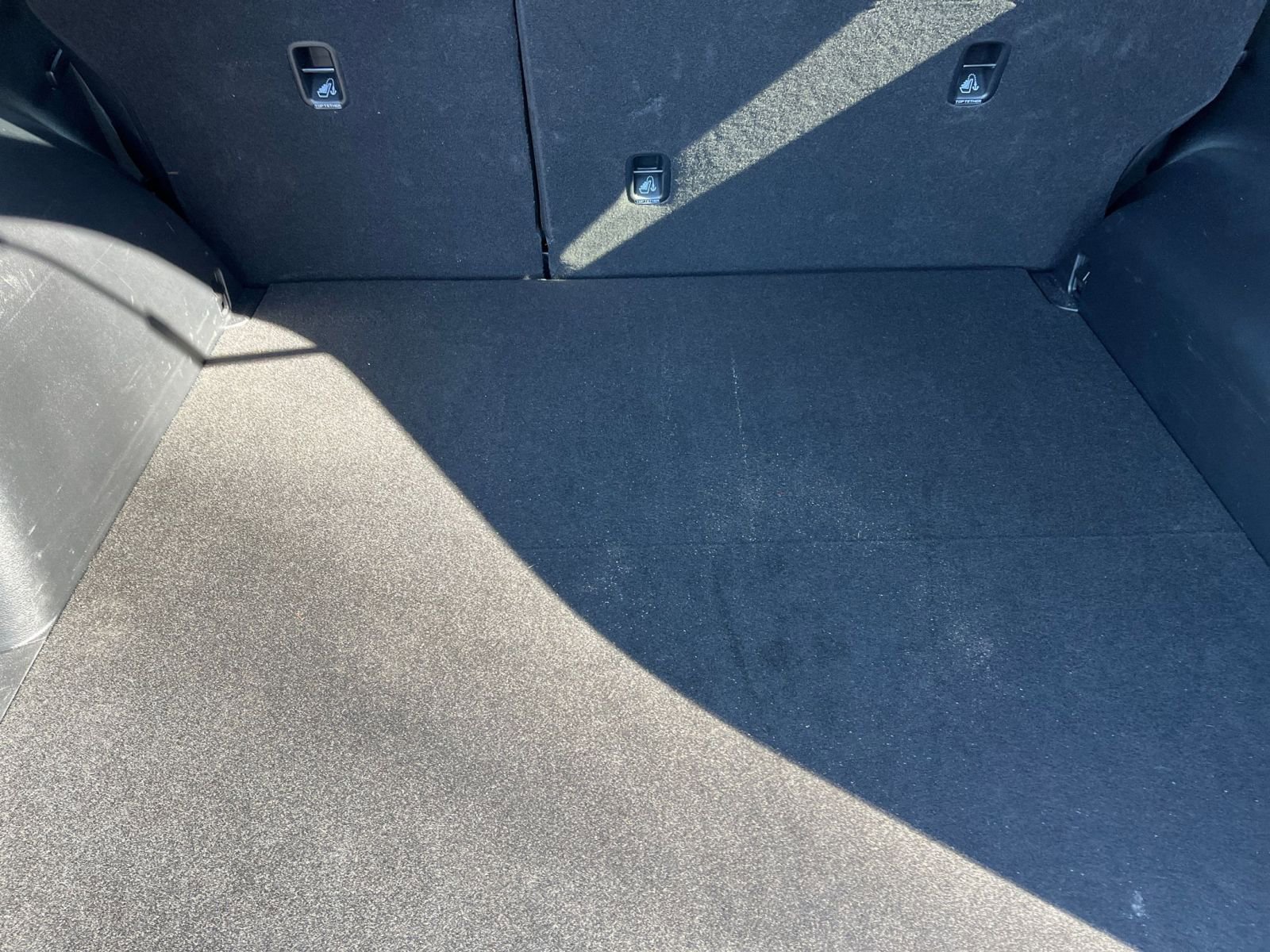 Used 2025 Kia Sportage LX image 30