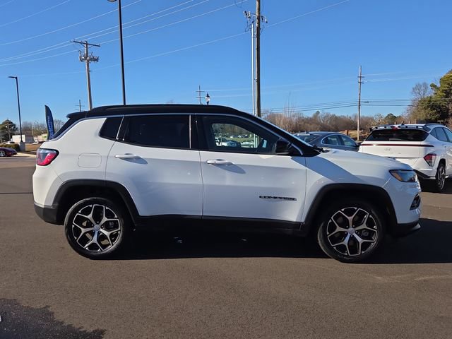 Used 2024 Jeep Compass Limited image 6