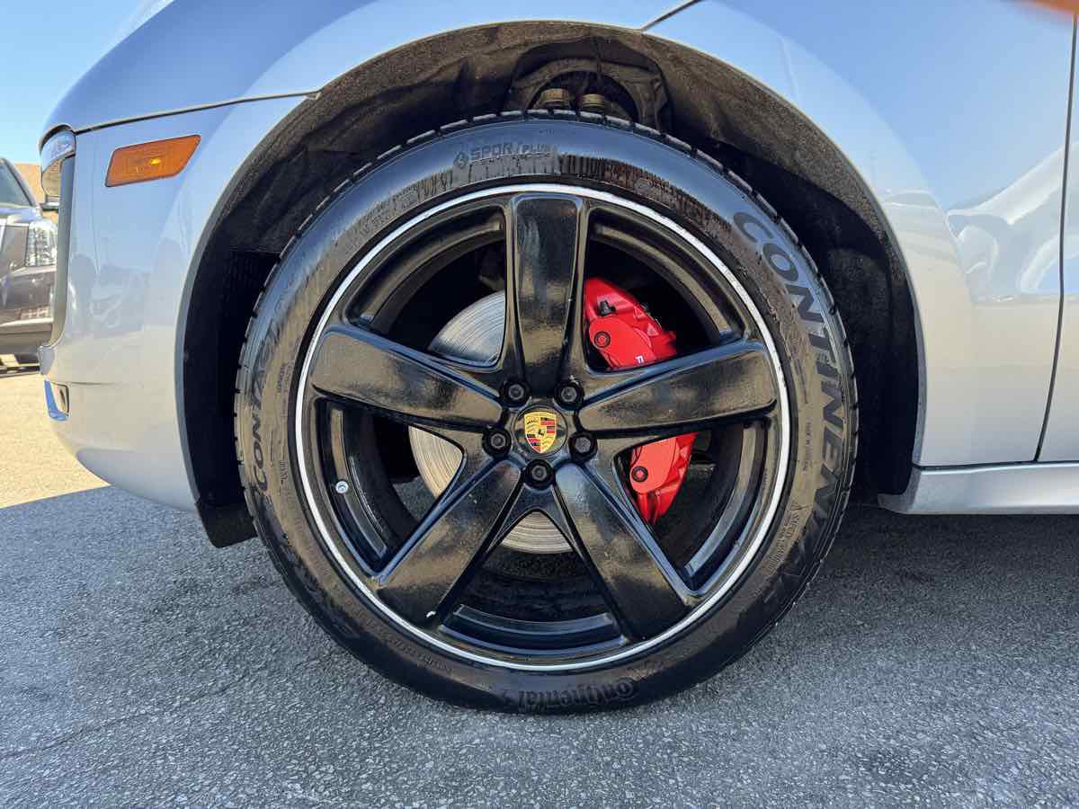 Used 2017 Porsche Macan GTS AWD/4WD image 9