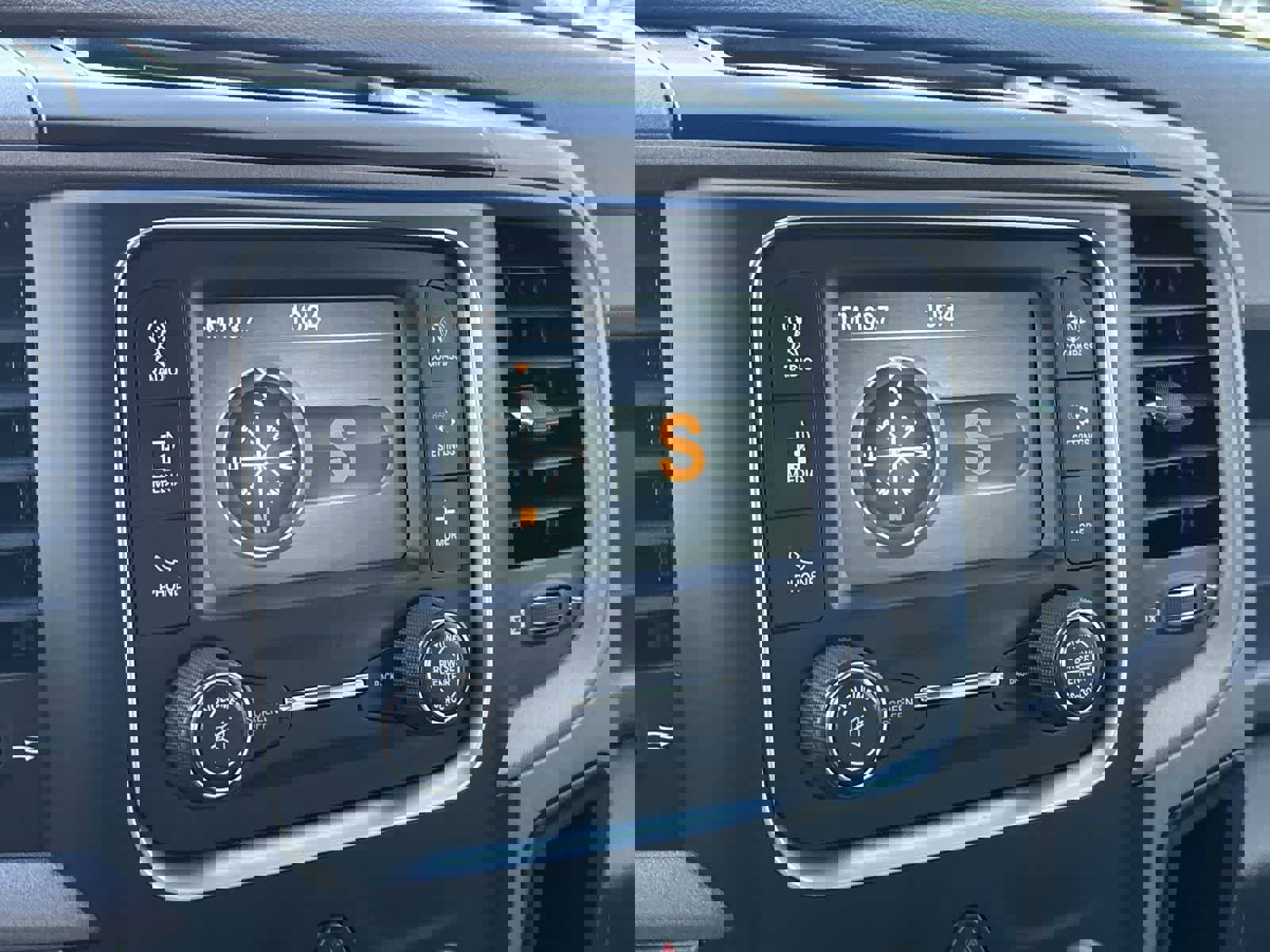 Certified 2019 RAM 1500 Express image 21