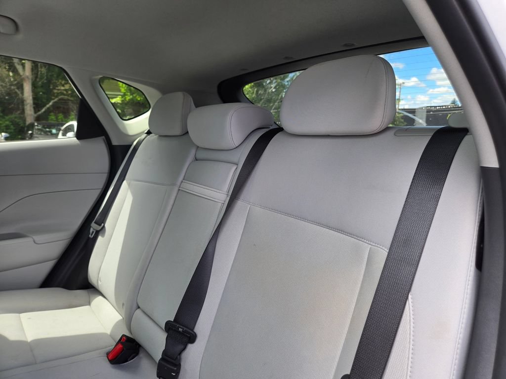 Used 2024 Hyundai Kona SEL AWD/4WD image 17