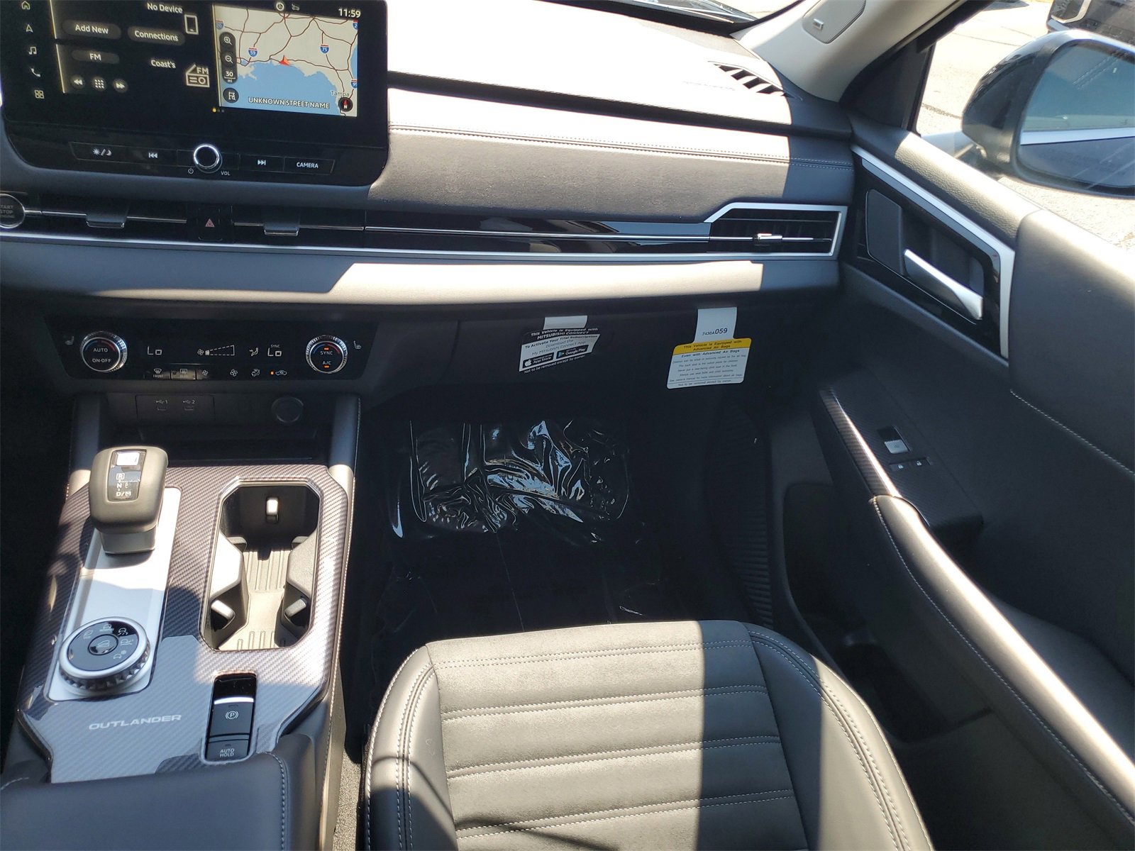 New 2025 Mitsubishi Outlander SE image 25