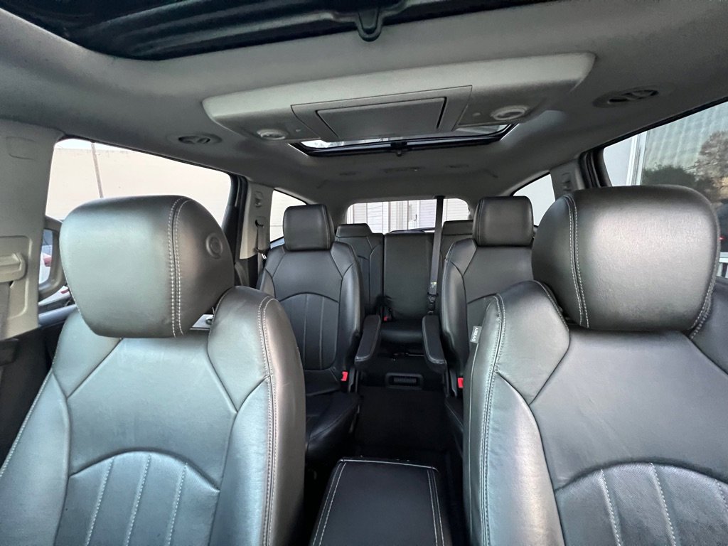 Used 2015 Chevrolet Traverse LTZ w/ LPO, 'HIT The Road' Package AWD/4WD image 23
