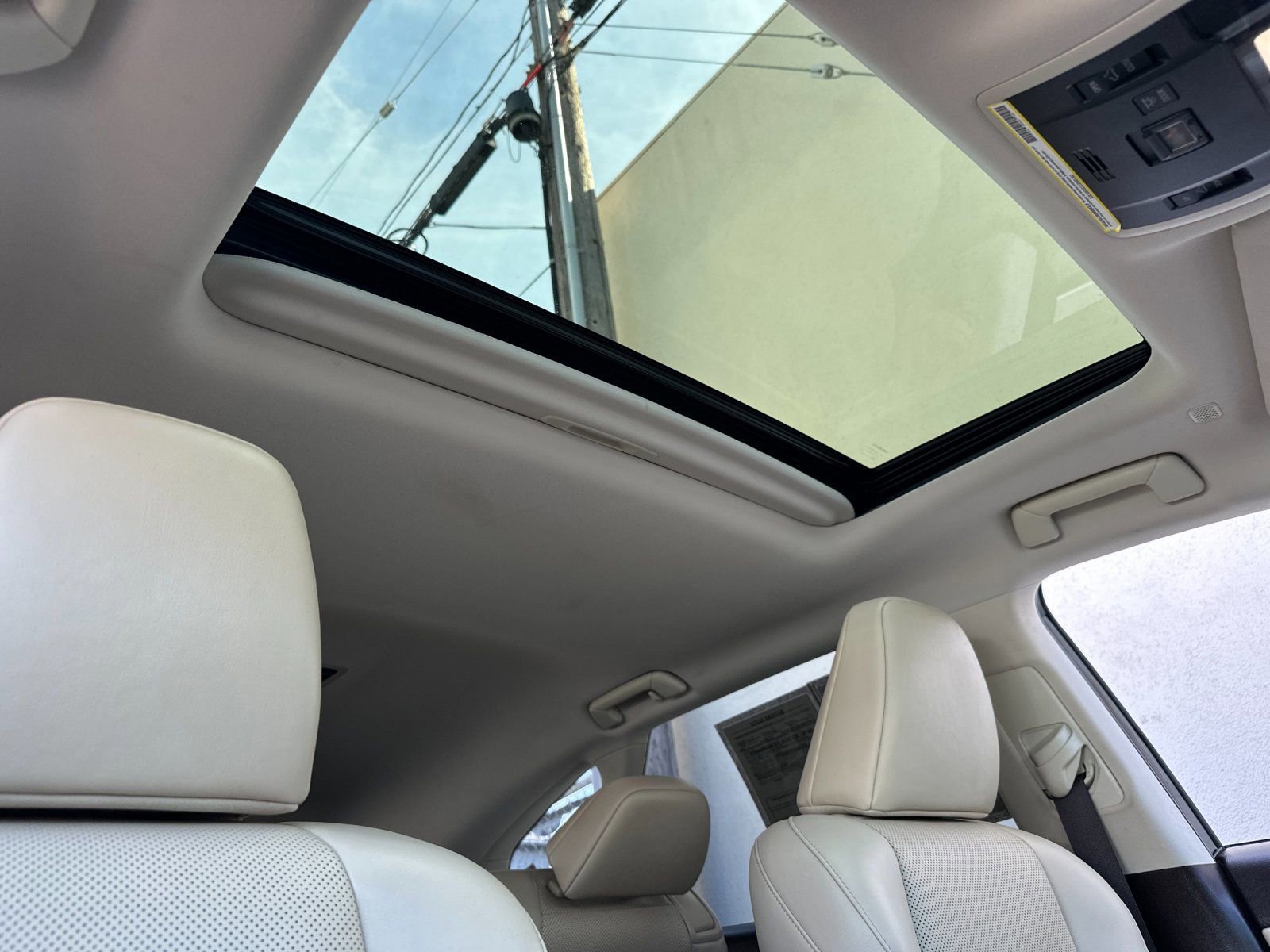 Used 2020 Lexus RX 350L FWD w/ Premium Package image 19