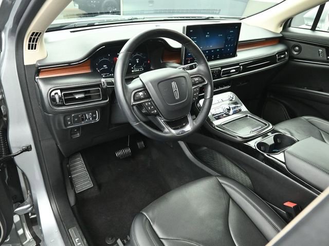 Certified 2022 Lincoln Nautilus Reserve w/ Equipment Group 201A image 9