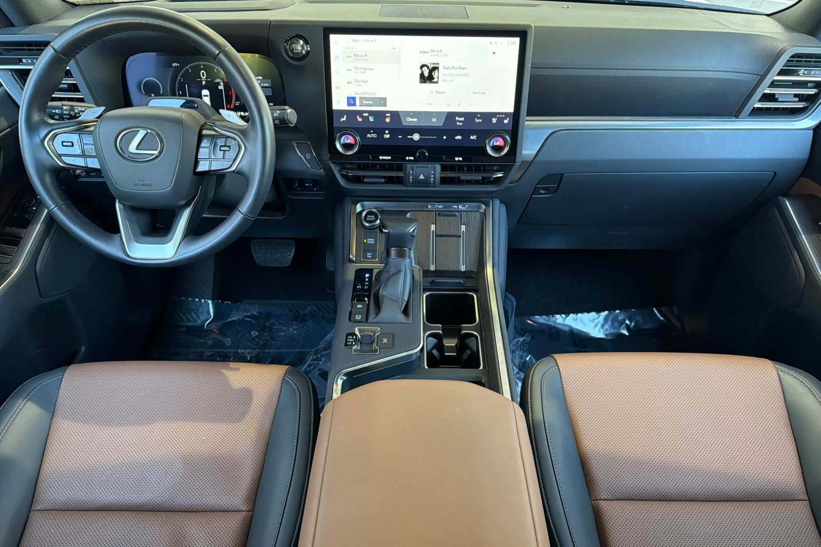 Certified 2025 Lexus GX 550 w/ Accessory Package (Z1) AWD/4WD image 17