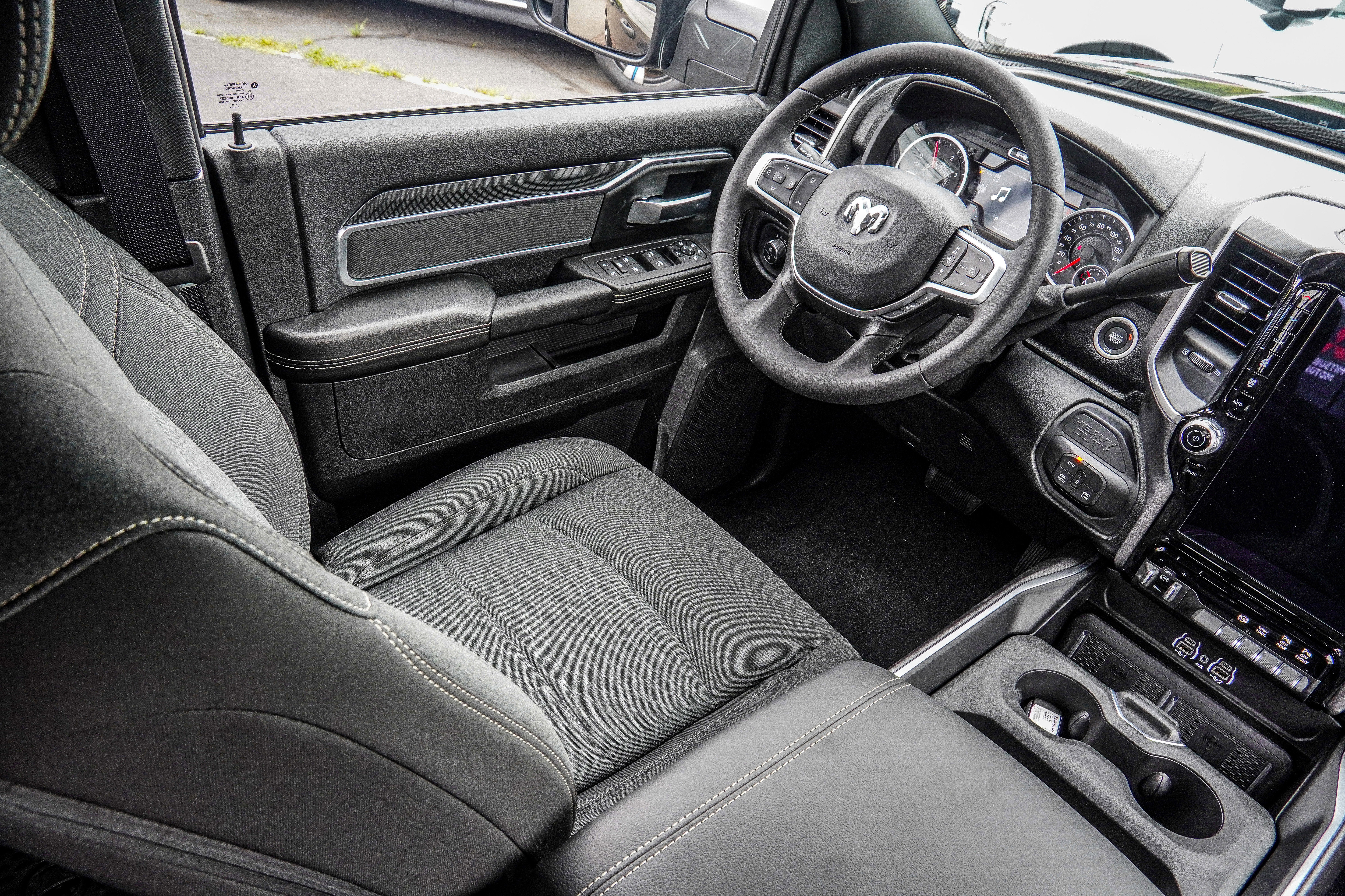 Used 2025 RAM 2500 Big Horn image 38