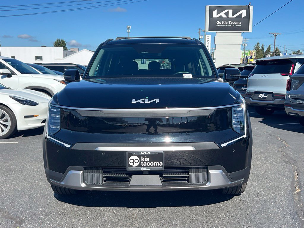 Used 2024 Kia EV9 Wind AWD/4WD image 4