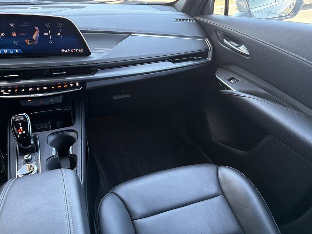 Certified 2025 Cadillac XT4 Premium Luxury image 27