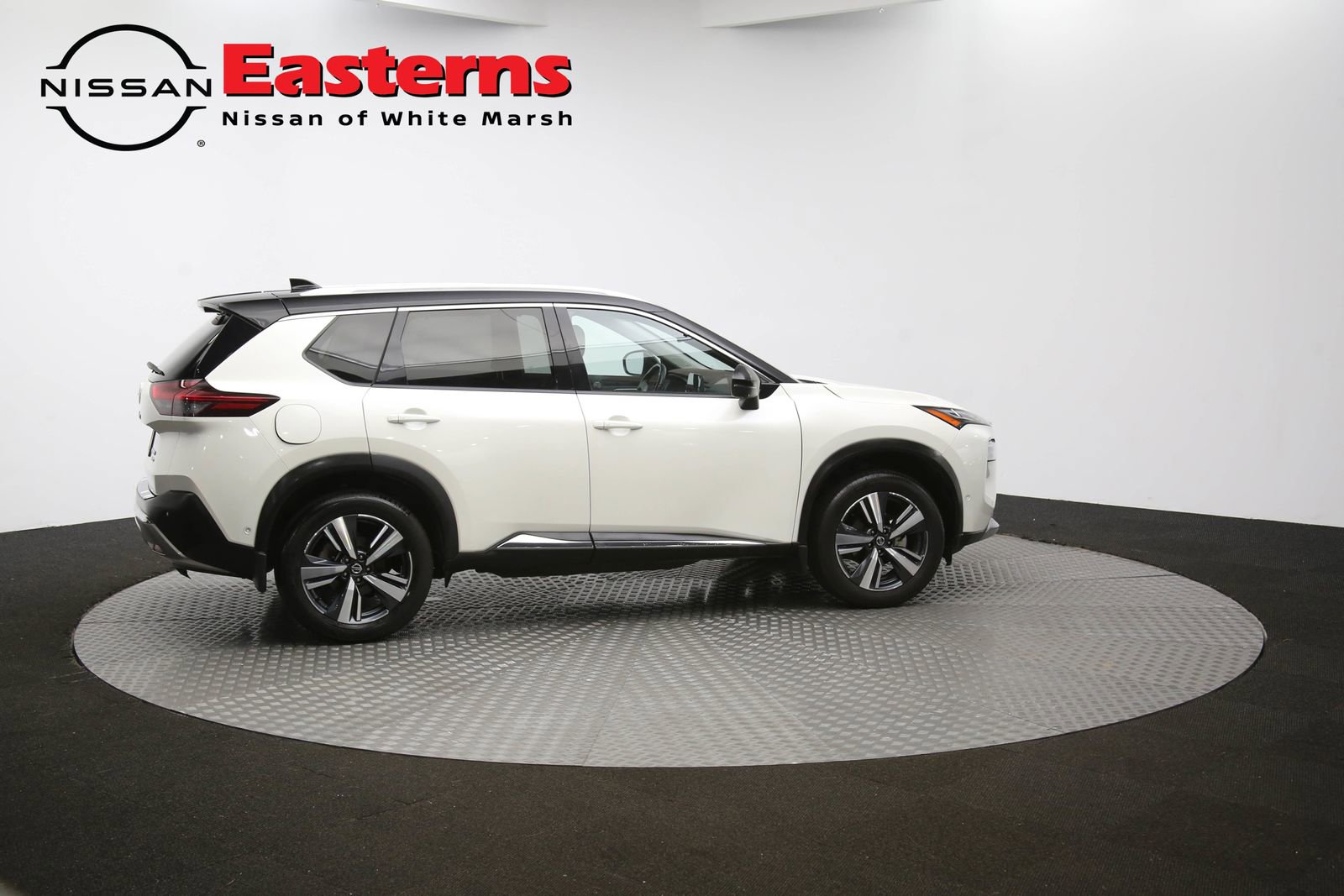 Used 2021 Nissan Rogue Platinum image 81