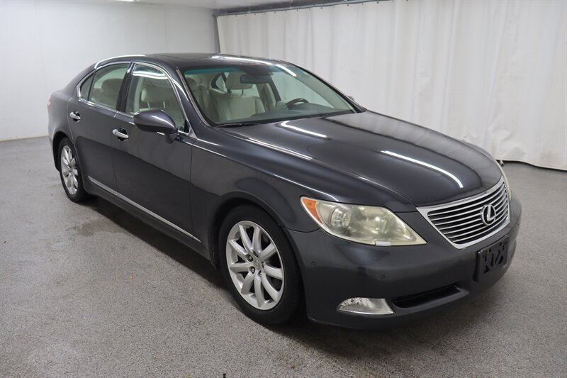 Used 2008 Lexus LS 460 RWD image 1