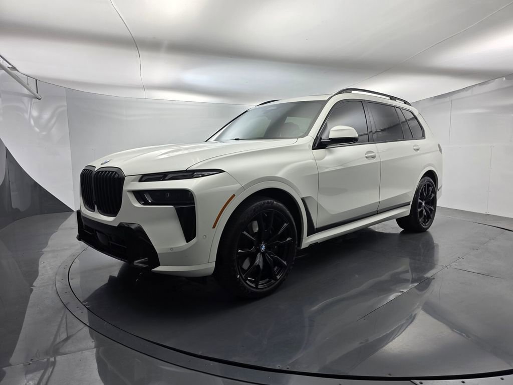 Used 2024 BMW X7 xDrive40i w/ M Sport Package image 7