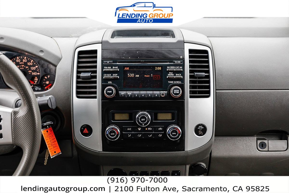 Used 2014 Nissan Frontier SV w/ SV Value Truck Package image 11