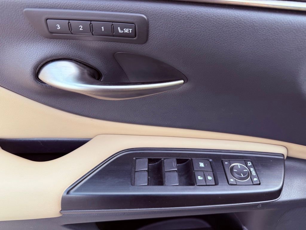 Certified 2020 Lexus ES 350 w/ Premium Package image 19