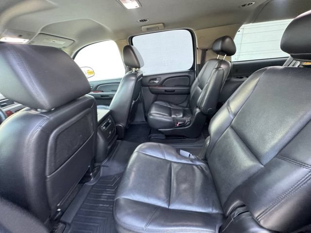 Used 2009 Chevrolet Suburban LTZ AWD/4WD image 28