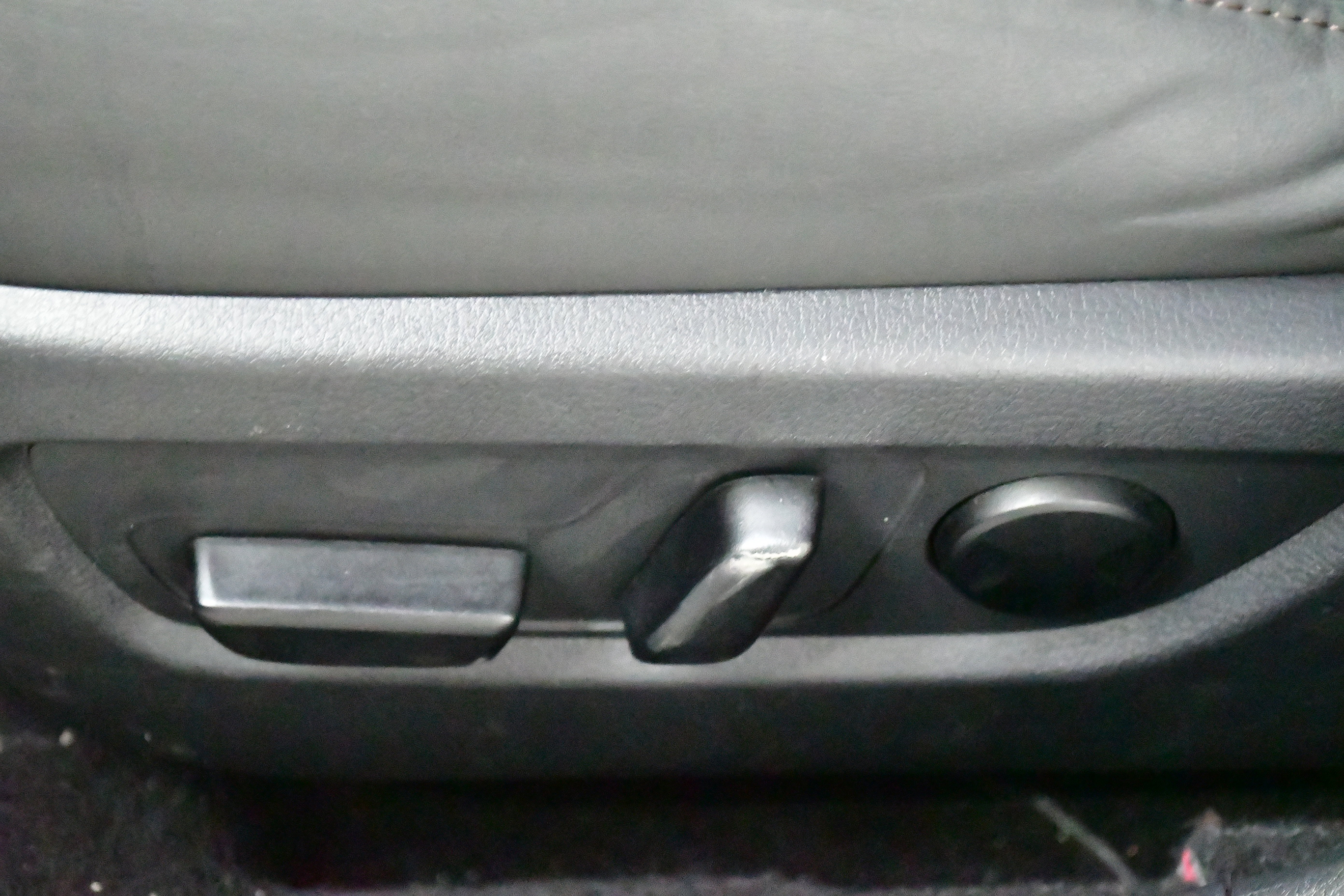 Used 2024 MAZDA CX-30 AWD 2.5 S w/ Premium Package image 28