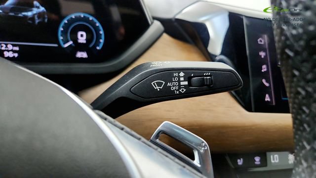 Used 2023 Audi e-tron GT Premium Plus AWD/4WD image 59