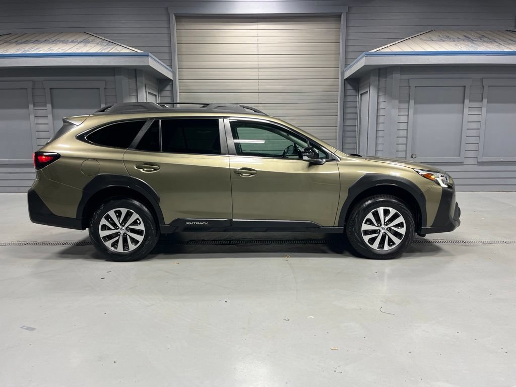 Certified 2024 Subaru Outback Premium w/ Popular Package #1A AWD/4WD image 10
