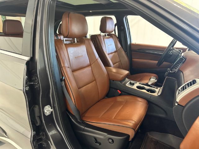 Used 2019 Jeep Grand Cherokee Summit AWD/4WD image 32