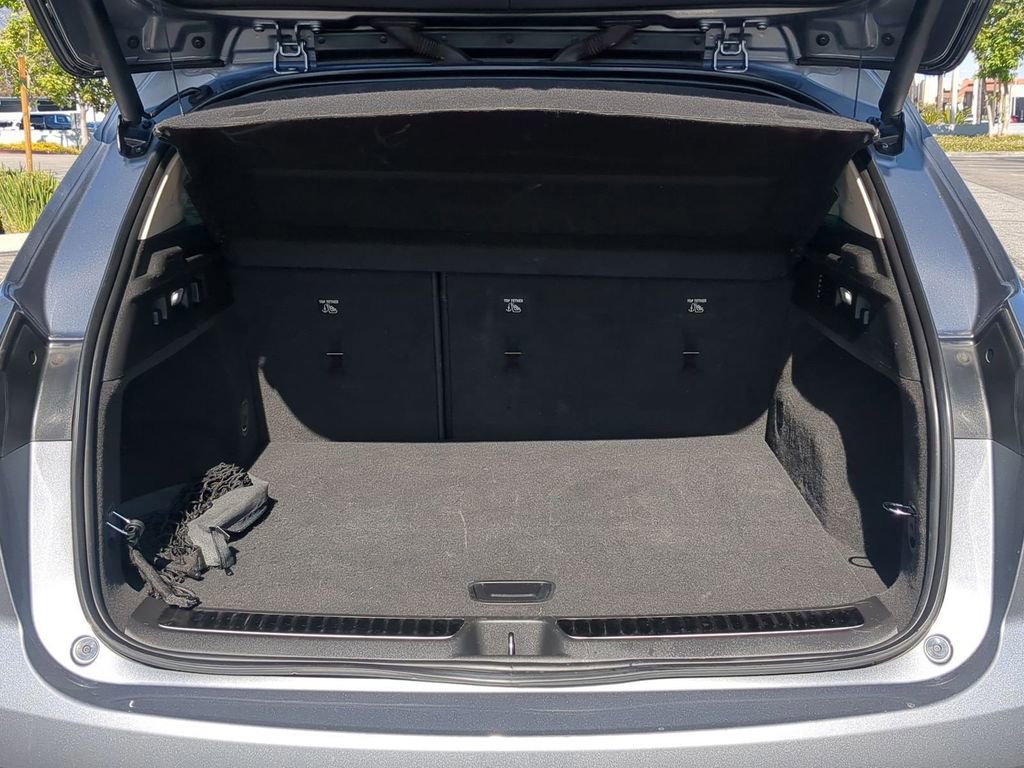 Used 2021 Buick Envision Avenir w/ Technology Package II FWD image 30