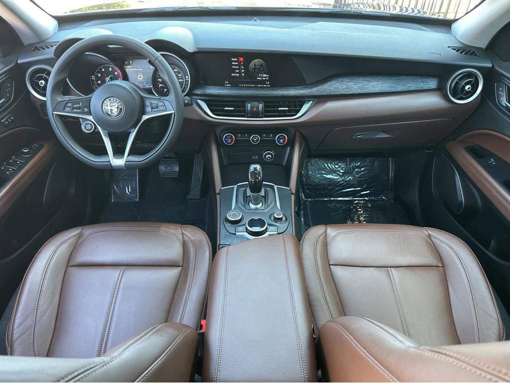 Used 2019 Alfa Romeo Stelvio RWD image 4