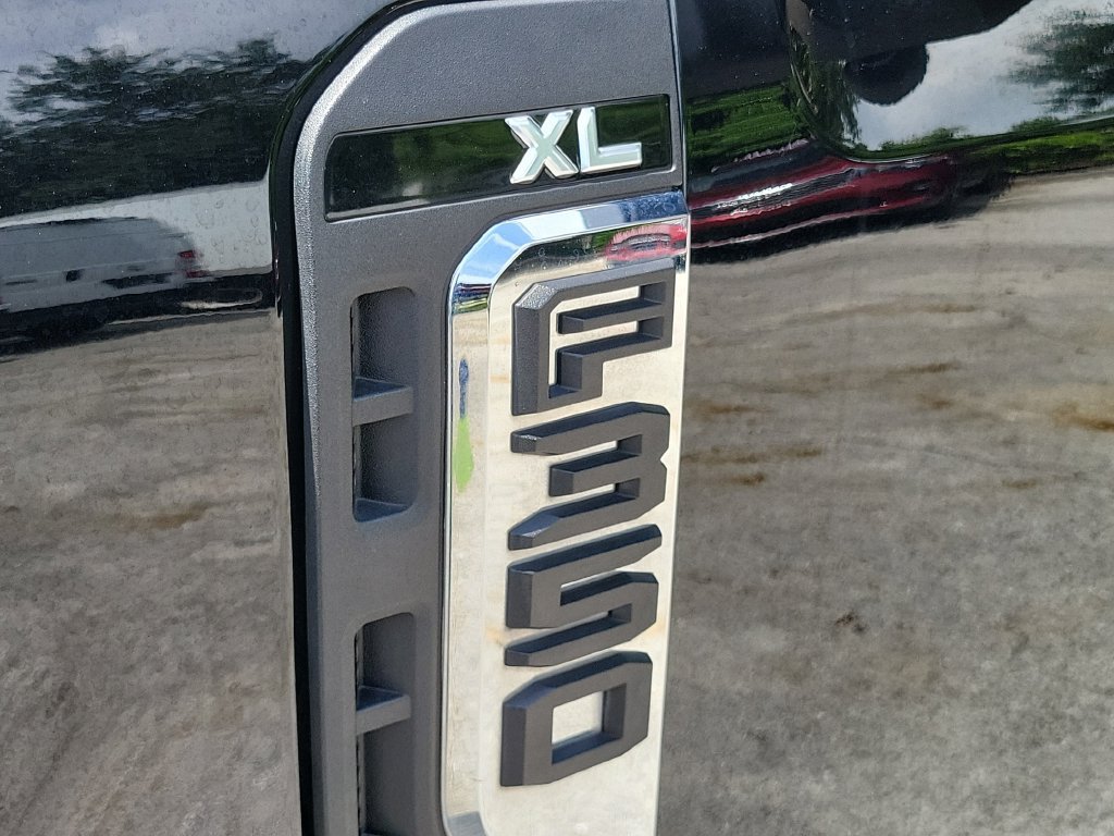 Used 2023 Ford F350 XL RWD image 14