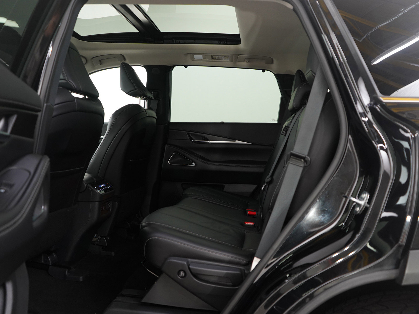 Used 2024 INFINITI QX60 Sensory image 20