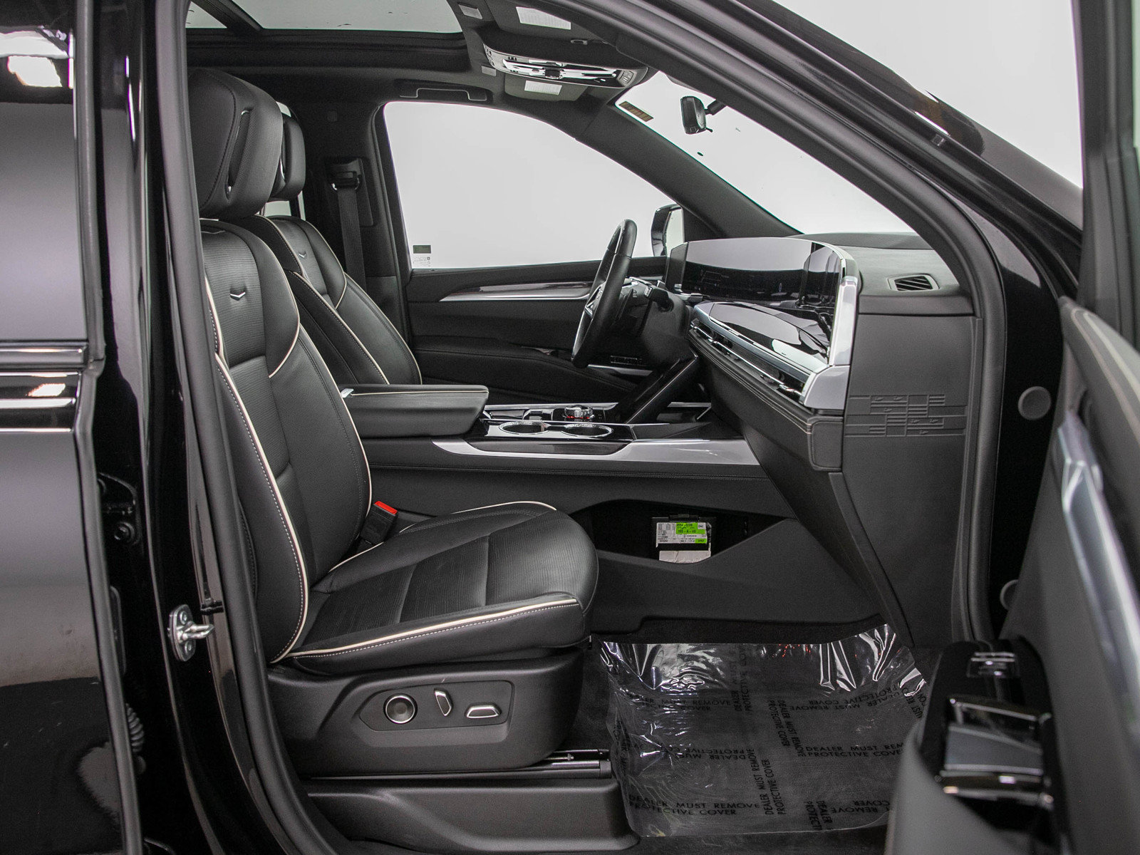 Used 2025 Cadillac Escalade Sport w/ Touring Package AWD/4WD image 11
