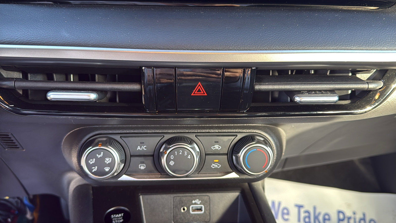 Certified 2025 Nissan Kicks S image 15