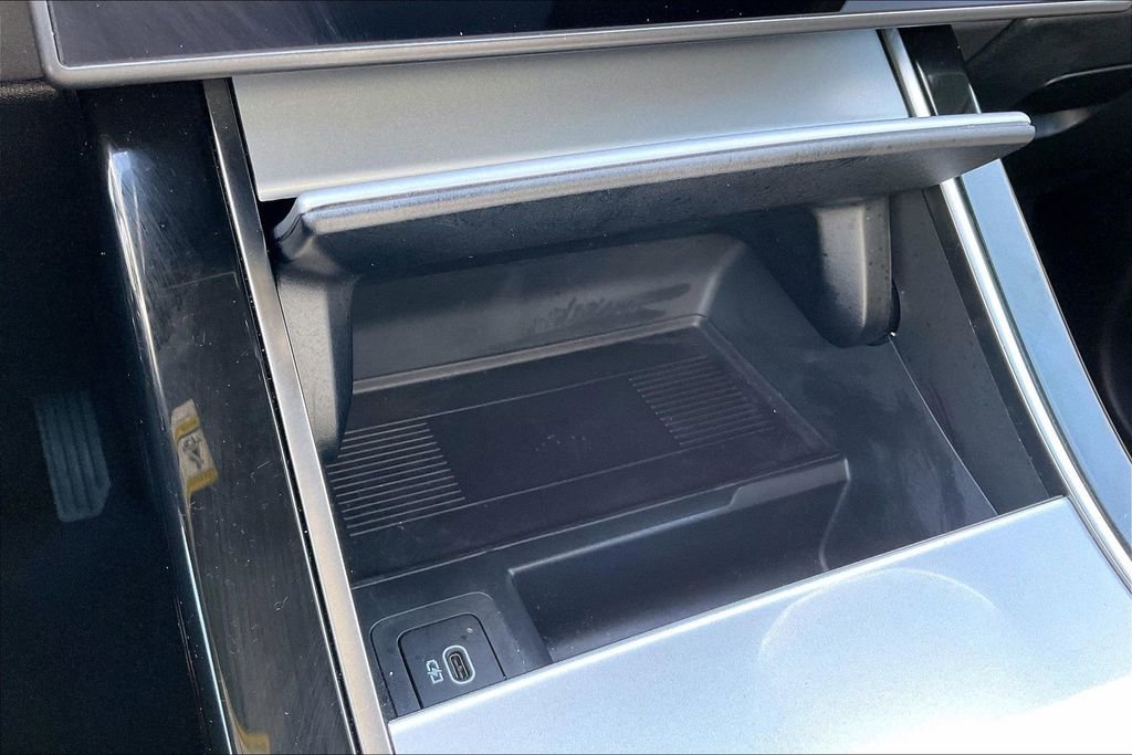 Used 2025 Land Rover Range Rover Evoque S image 16