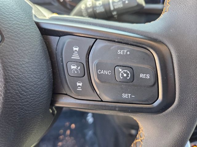 Used 2025 Jeep Wrangler Sport AWD/4WD image 16